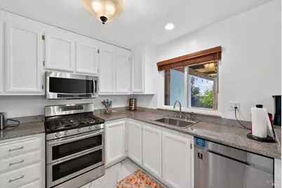 453 Shannon Drive, Vacaville, CA 95688 - Photo 17