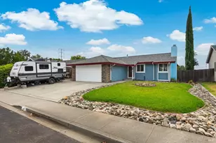 453 Shannon Dr, Vacaville, CA 95688 - Photo 3