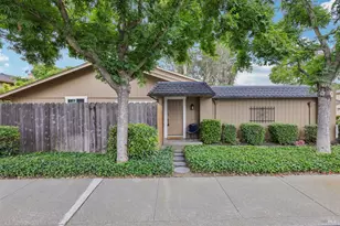 1140 Grove Cir, Benicia, CA 94510 - Photo 3