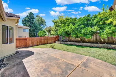1166 Mahogany Court, Fairfield, CA 94534 - Photo 3