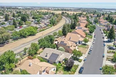 613 Edenderry Drive, Vacaville, CA 95688 - Photo 5