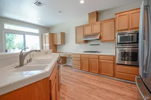 613 Edenderry Dr, Vacaville, CA 95688 - Photo 25