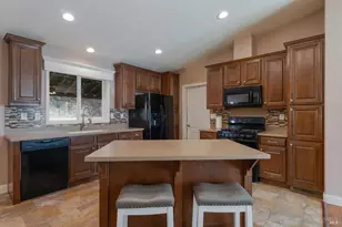 3437 Sol Ln, Ukiah, CA 95482 - Photo 5