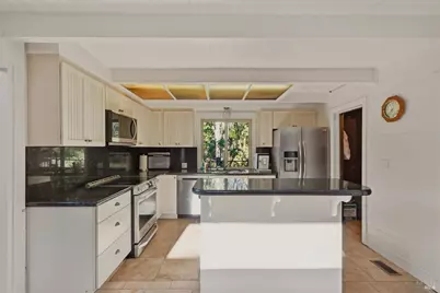 6486 Dry Creek Road, Napa, CA 94558 - Photo 11