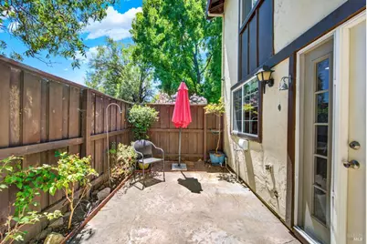 113 Fairoaks Drive, Vacaville, CA 95688 - Photo 41