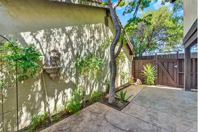 113 Fairoaks Drive, Vacaville, CA 95688 - Photo 49