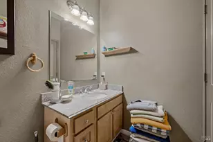 176 Valley Oak Dr, Napa, CA 94558 - Photo 15