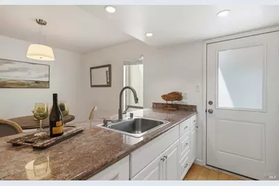 245 Roundtree Way, San Rafael, CA 94903 - Photo 11