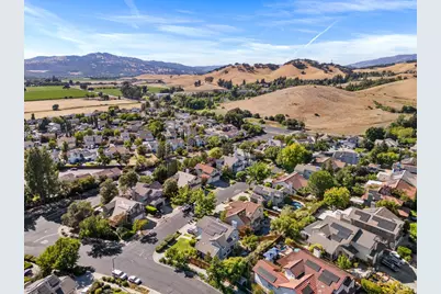 1903 Orchard View Drive, Fairfield, CA 94534 - Photo 9