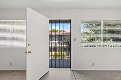 670 Lincoln Avenue, Napa, CA 94558 - Photo 5