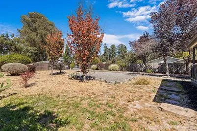 126 W Robles Avenue, Santa Rosa, CA 95407 - Photo 55