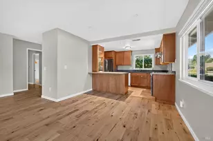 402 Meadowgreen Dr, Santa Rosa, CA 95409 - Photo 9