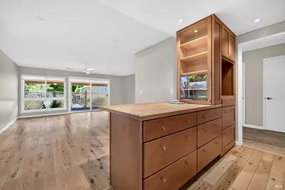 402 Meadowgreen Drive, Santa Rosa, CA 95409 - Photo 11