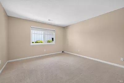402 Meadowgreen Drive, Santa Rosa, CA 95409 - Photo 19