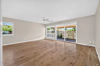 402 Meadowgreen Drive, Santa Rosa, CA 95409 - Photo 7