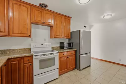 514 Corlano Avenue, Santa Rosa, CA 95404 - Photo 9