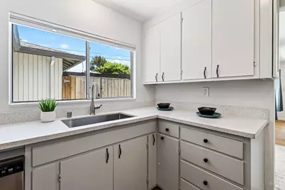 8060 Park Avenue, Forestville, CA 95436 - Photo 9