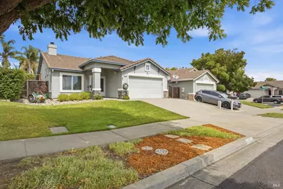 4759 Canyon Hills Drive, Fairfield, CA 94534 - Photo 3
