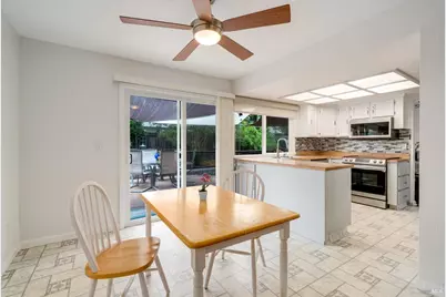2076 Harrison Street, Petaluma, CA 94954 - Photo 7