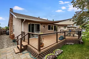 2076 Harrison St, Petaluma, CA 94954 - Photo 27