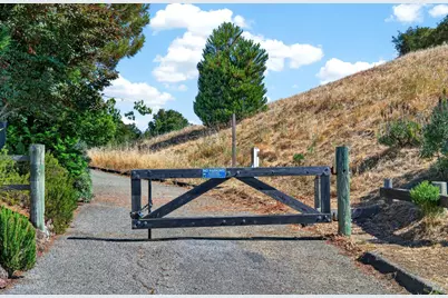39 Tomahawk Drive, San Anselmo, CA 94960 - Photo 83