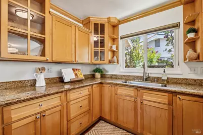 169 Deepstone Drive, San Rafael, CA 94903 - Photo 5