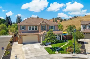 1043 Green Leaf Ct, Vacaville, CA 95688 - Photo 3