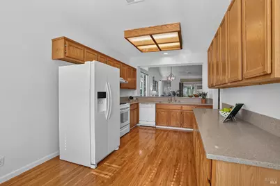 308 Perkins Court, Suisun City, CA 94585 - Photo 13