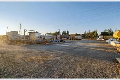 22700 Broadway, Sonoma, CA 95476 - Photo 39