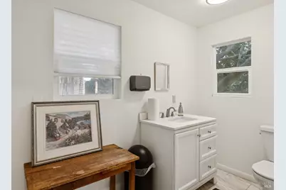 22700 Broadway, Sonoma, CA 95476 - Photo 19