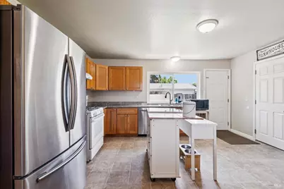 7293 Circle Drive, Rohnert Park, CA 94928 - Photo 11