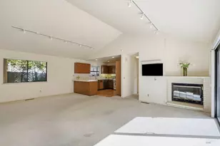1409 Morning Glory Dr, Petaluma, CA 94954 - Photo 7