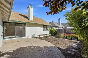 1409 Morning Glory Dr, Petaluma, CA 94954 - Photo 27