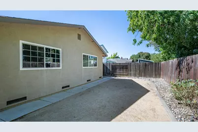 185 Midvale Drive, Vacaville, CA 95687 - Photo 47