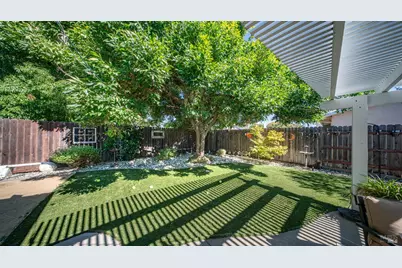 185 Midvale Drive, Vacaville, CA 95687 - Photo 43