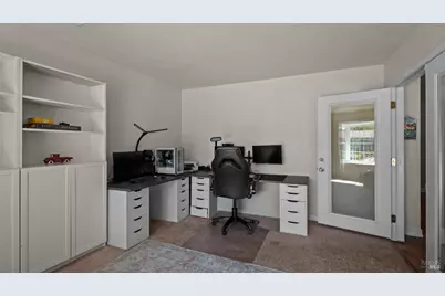 185 Midvale Drive, Vacaville, CA 95687 - Photo 9