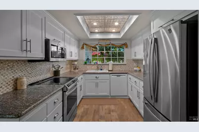 185 Midvale Drive, Vacaville, CA 95687 - Photo 13