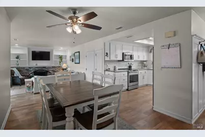 185 Midvale Drive, Vacaville, CA 95687 - Photo 11