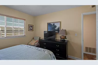185 Midvale Drive, Vacaville, CA 95687 - Photo 33