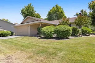 6336 Stone Bridge Rd, Santa Rosa, CA 95409 - Photo 3