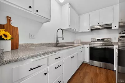 107 Acorn Drive, Petaluma, CA 94952 - Photo 9