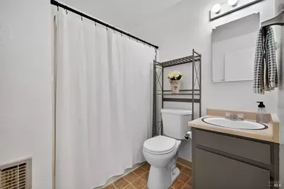107 Acorn Drive, Petaluma, CA 94952 - Photo 9