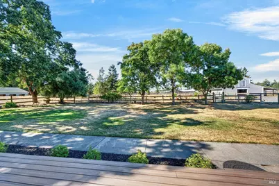 1623 Abramson Road, Santa Rosa, CA 95401 - Photo 31