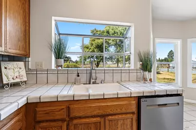 1623 Abramson Road, Santa Rosa, CA 95401 - Photo 17