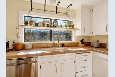 1059 W Standley Street, Ukiah, CA 95482 - Photo 9