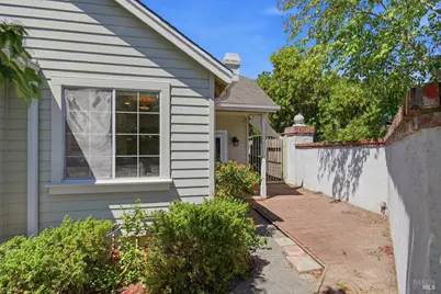 864 Glen Miller Drive, Windsor, CA 95492 - Photo 3