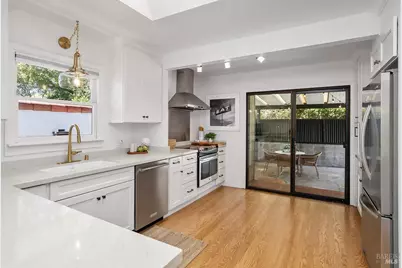 11 Sunview Avenue, San Anselmo, CA 94960 - Photo 13