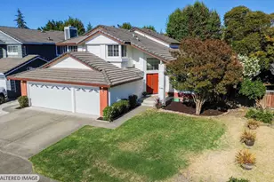 7036 Edinburgh Ct, Windsor, CA 95492 - Photo 3