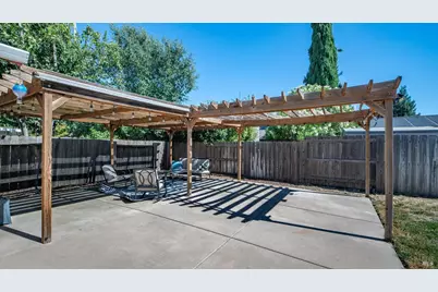 178 Arroyo Court, Vacaville, CA 95687 - Photo 17