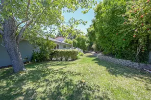 102 Adams St, Novato, CA 94947 - Photo 19
